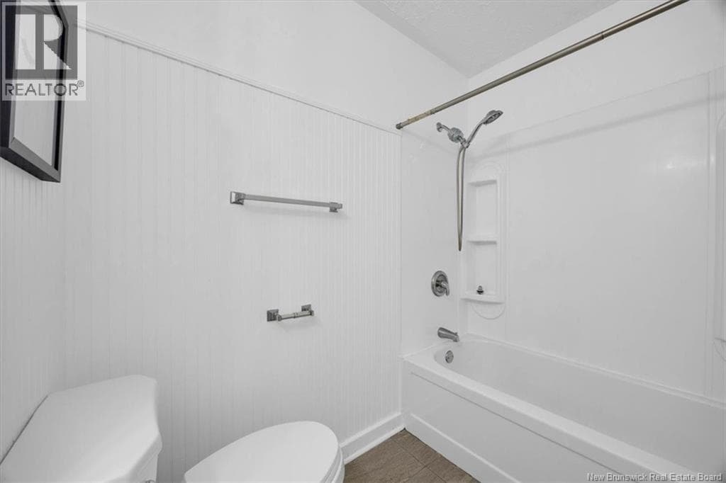 220 Tartan Street, photo 16