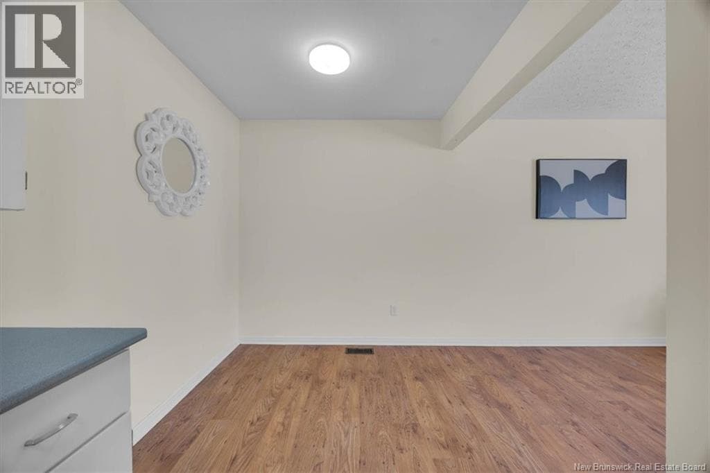 220 Tartan Street, photo 6