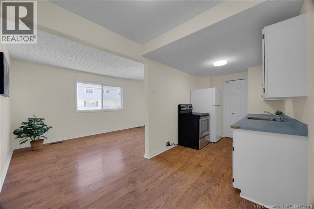 220 Tartan Street, photo 7
