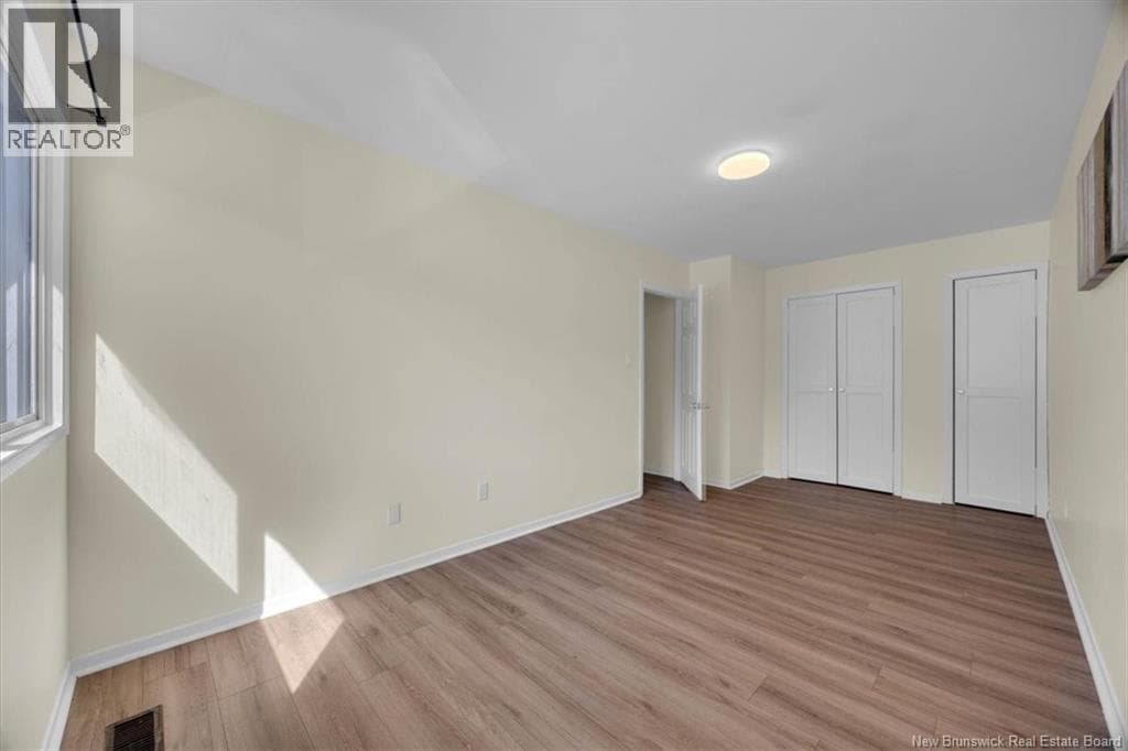 220 Tartan Street, photo 9