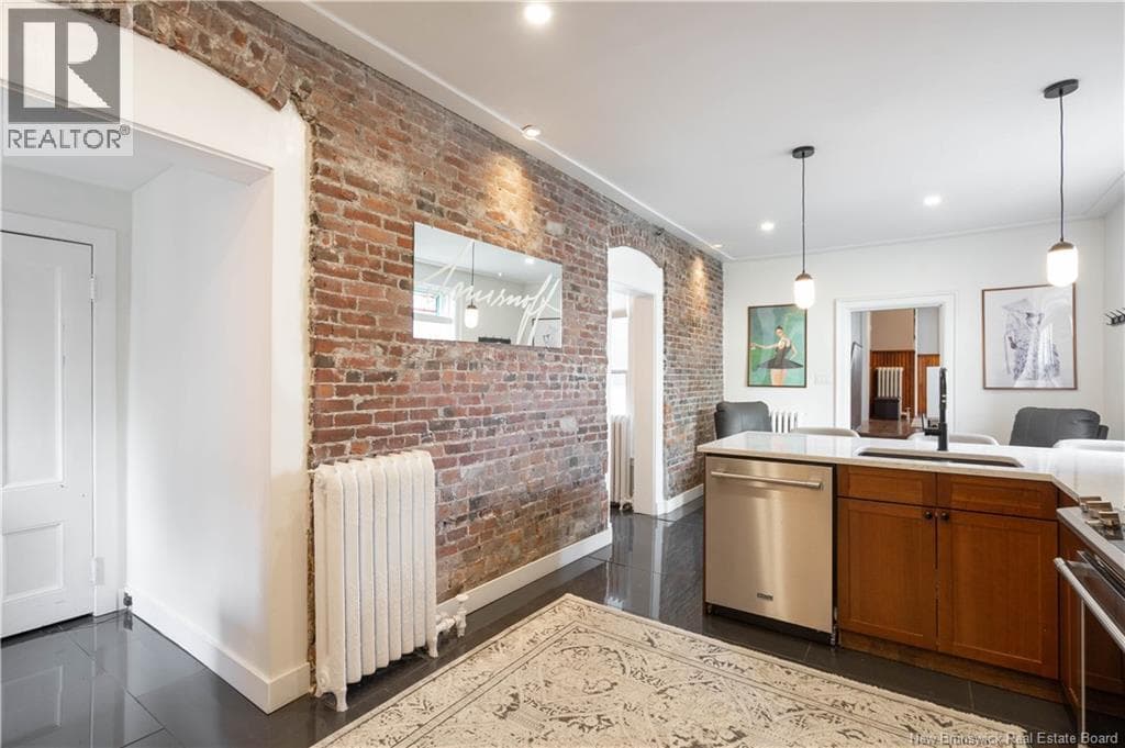 77 Mecklenburg Street, photo 9