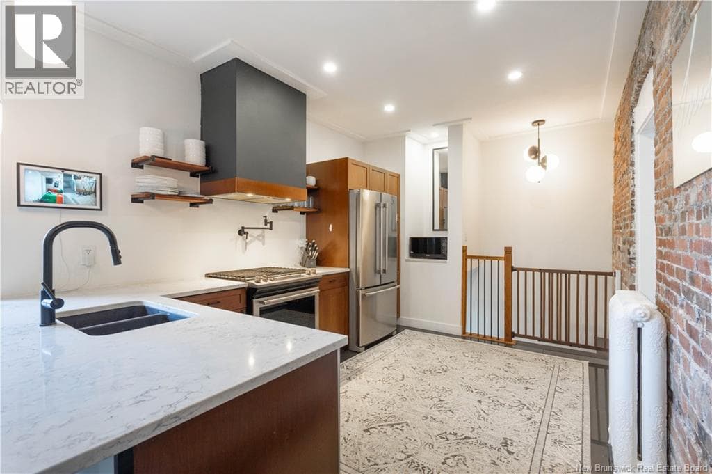 77 Mecklenburg Street, photo 10