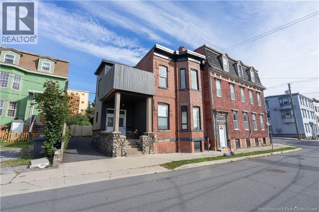 77 Mecklenburg Street, photo 47