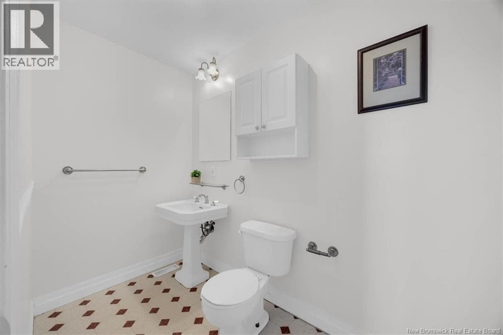 89 Ashfield Drive, photo 11