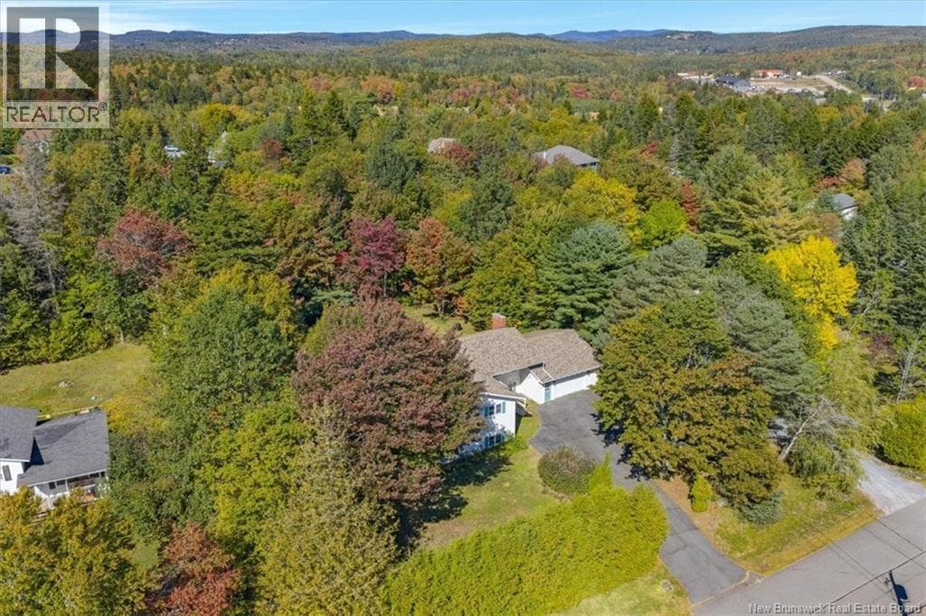 89 Ashfield Drive, photo 32
