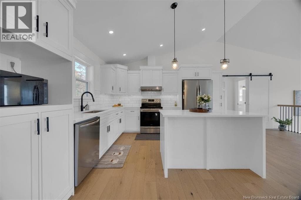 104 Montana Drive, photo 11