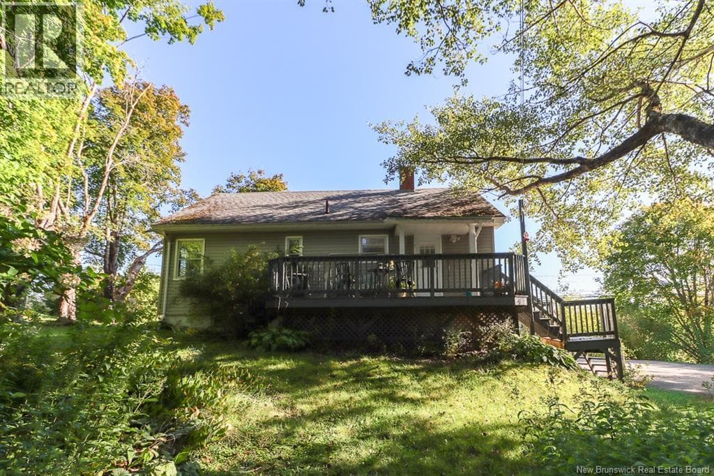 1024 Lorneville Road, photo 9