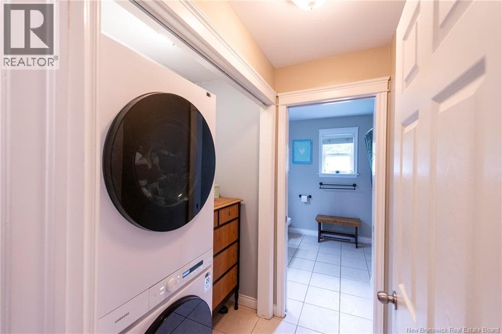 10 Queensbury Drive, photo 13