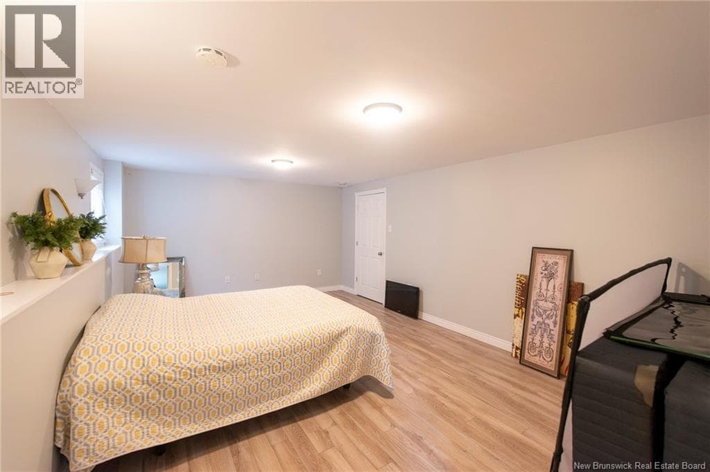 10 Queensbury Drive, photo 20