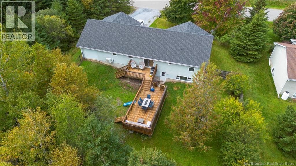 10 Queensbury Drive, photo 33
