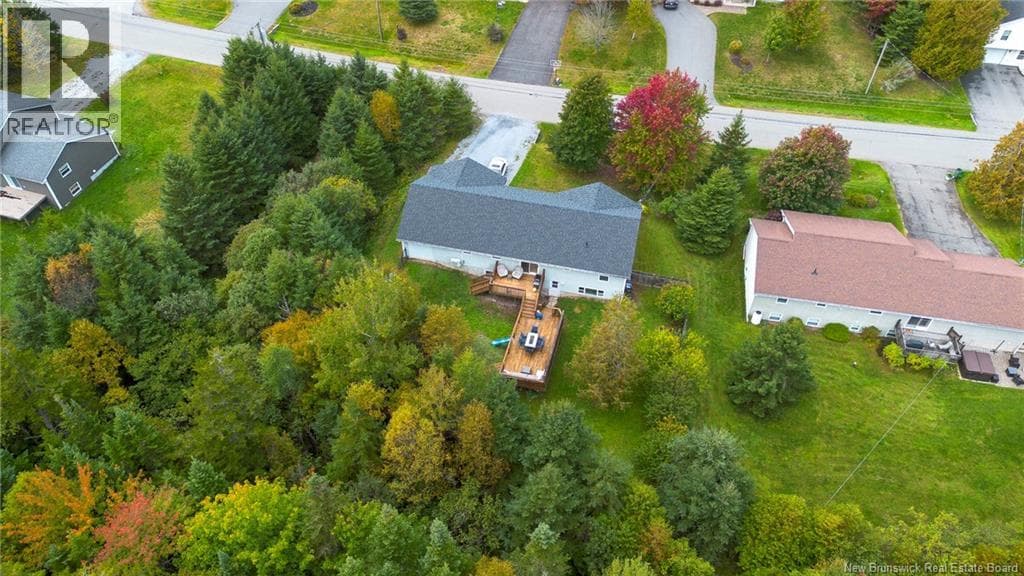 10 Queensbury Drive, photo 34