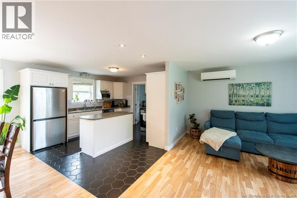 10 Queensbury Drive, photo 4