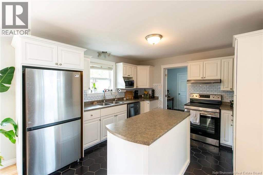 10 Queensbury Drive, photo 5