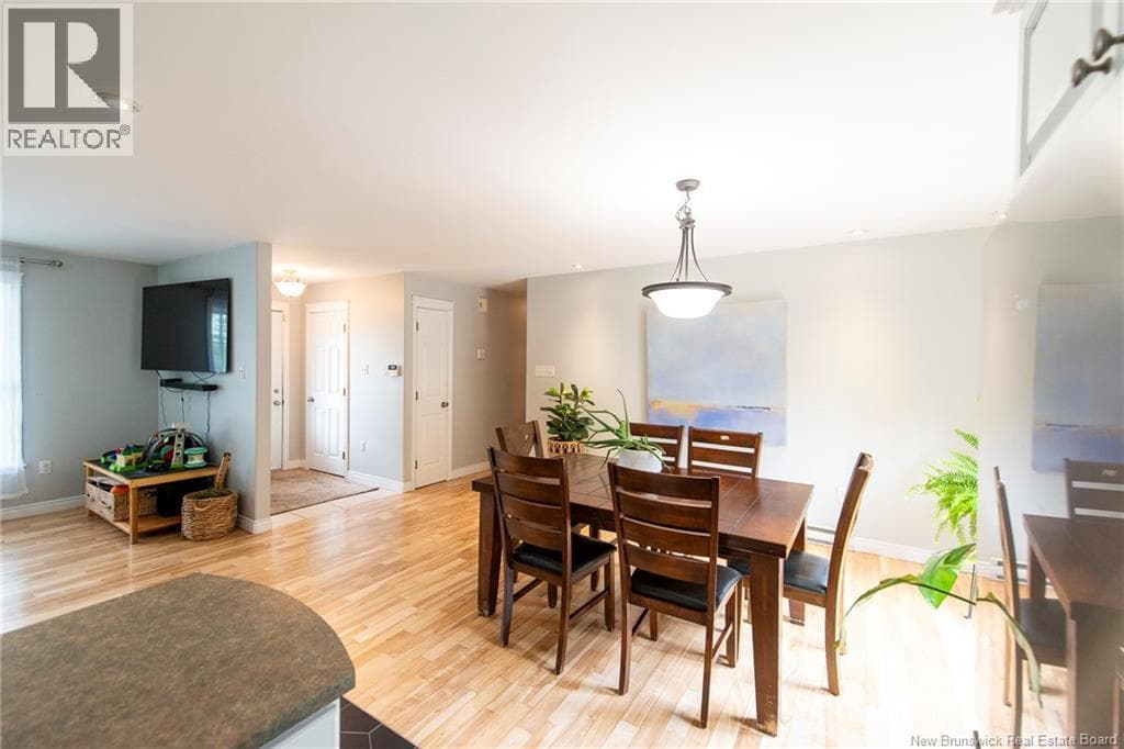 10 Queensbury Drive, photo 8