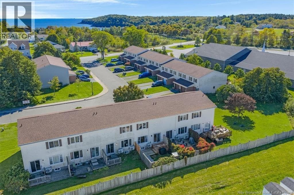 32 Driftwood Lane, photo 36