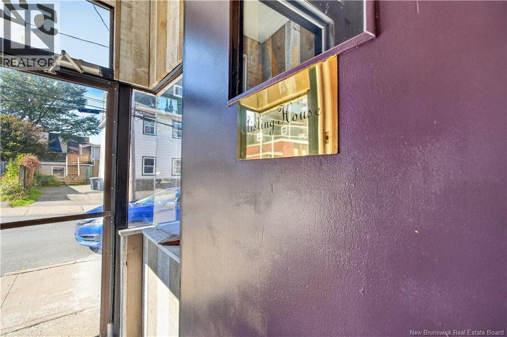 52 Dorchester Street, photo 4