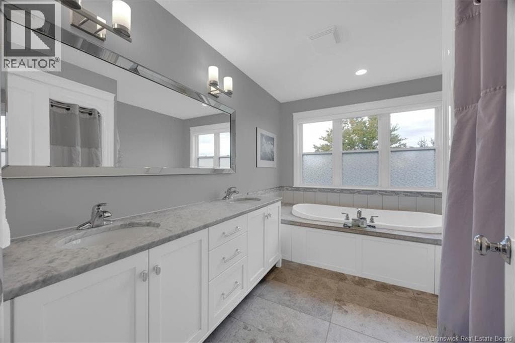 57 Colchester Drive, photo 24