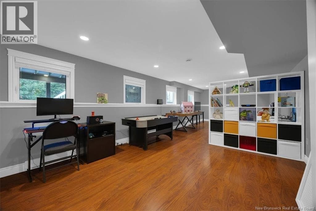 57 Colchester Drive, photo 30