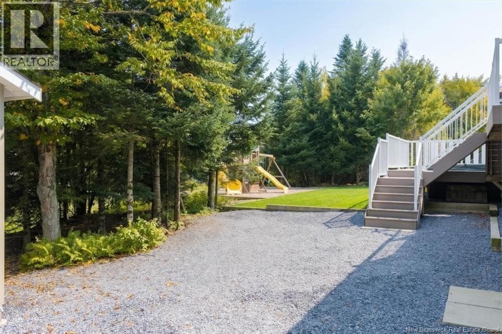 57 Colchester Drive, photo 37