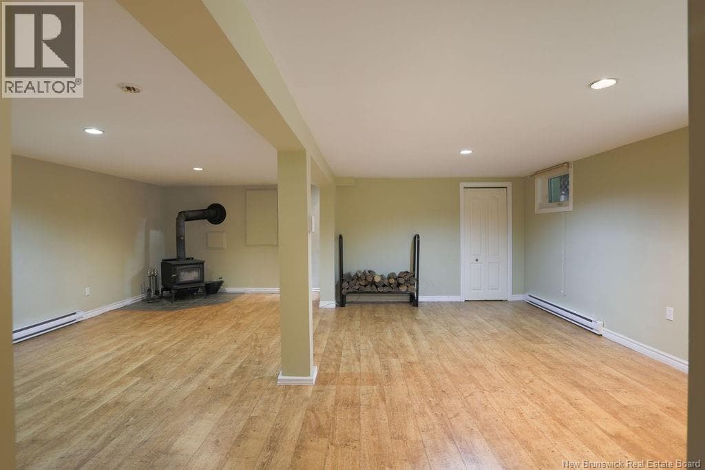 38 Forest Road, photo 28