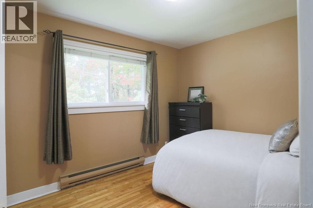 38 Forest Road, photo 21