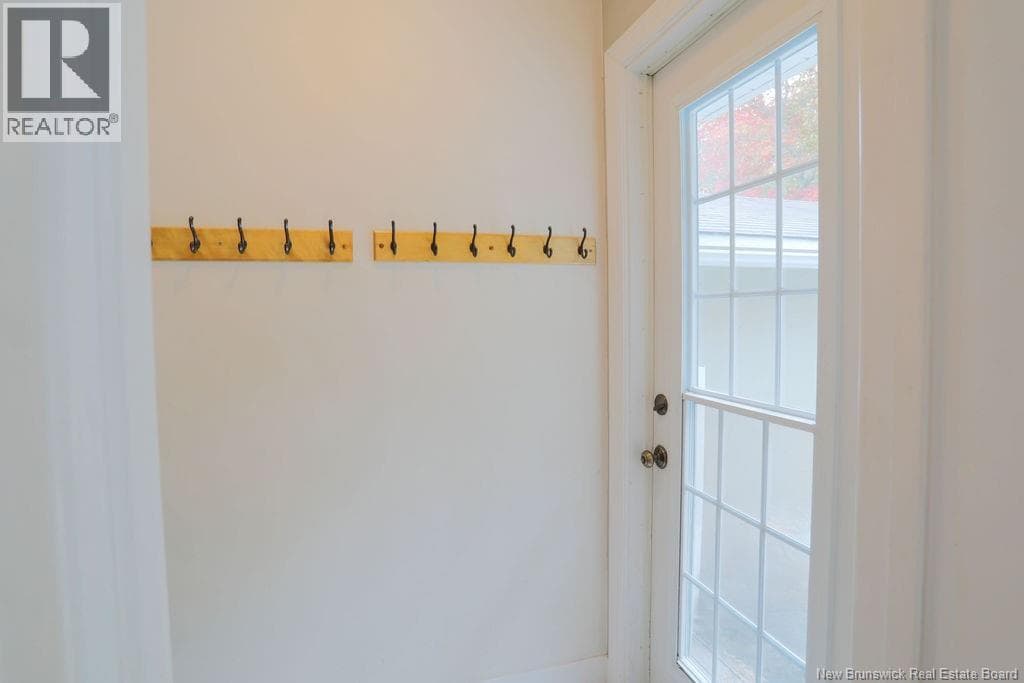 38 Forest Road, photo 25