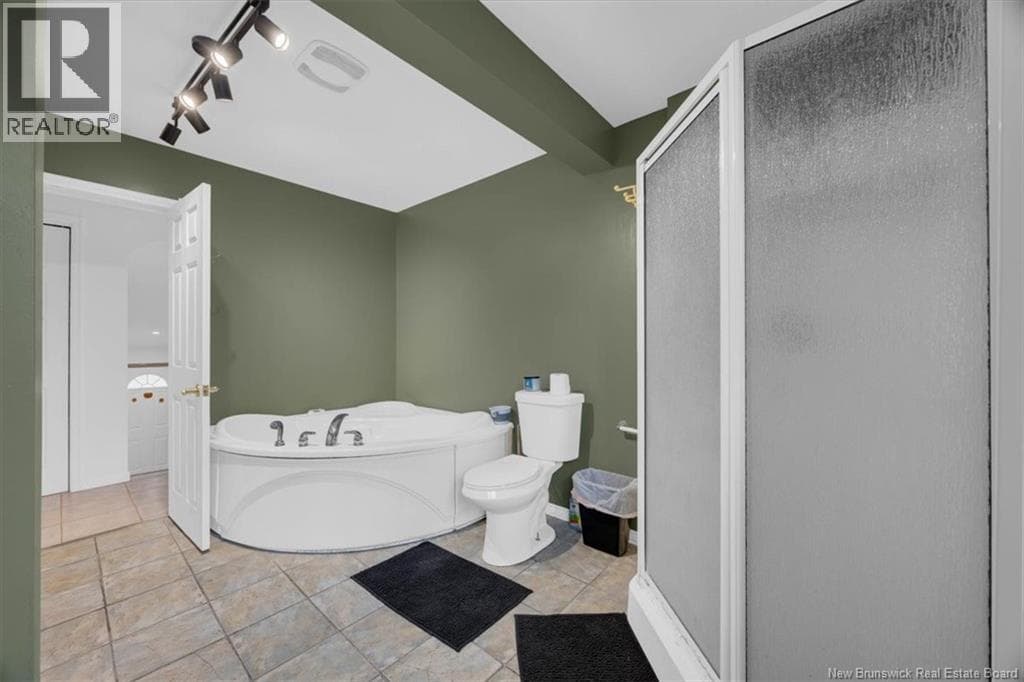 4 Hughes Crescent, photo 13