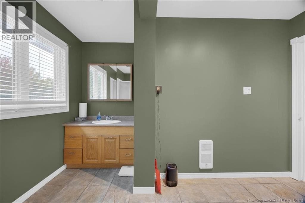 4 Hughes Crescent, photo 14