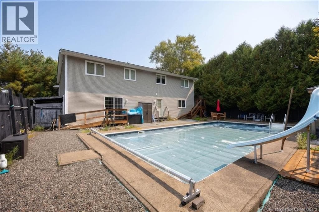 4 Hughes Crescent, photo 28