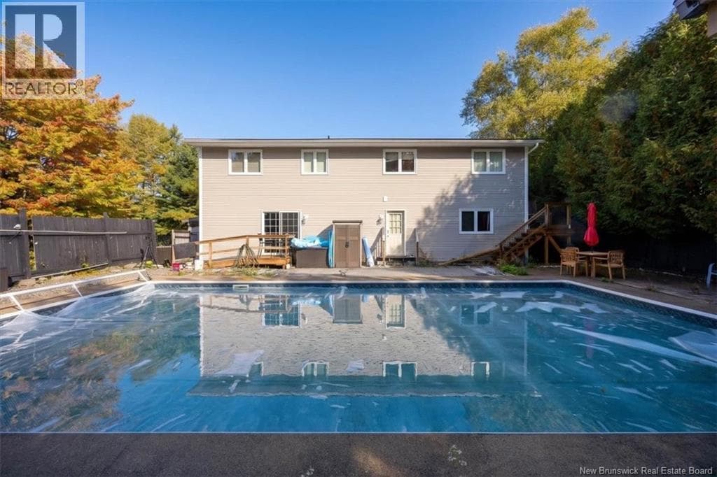 4 Hughes Crescent, photo 29