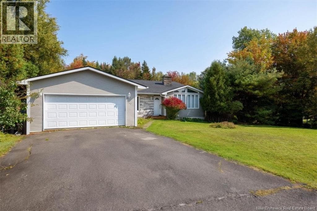 4 Hughes Crescent, photo 3