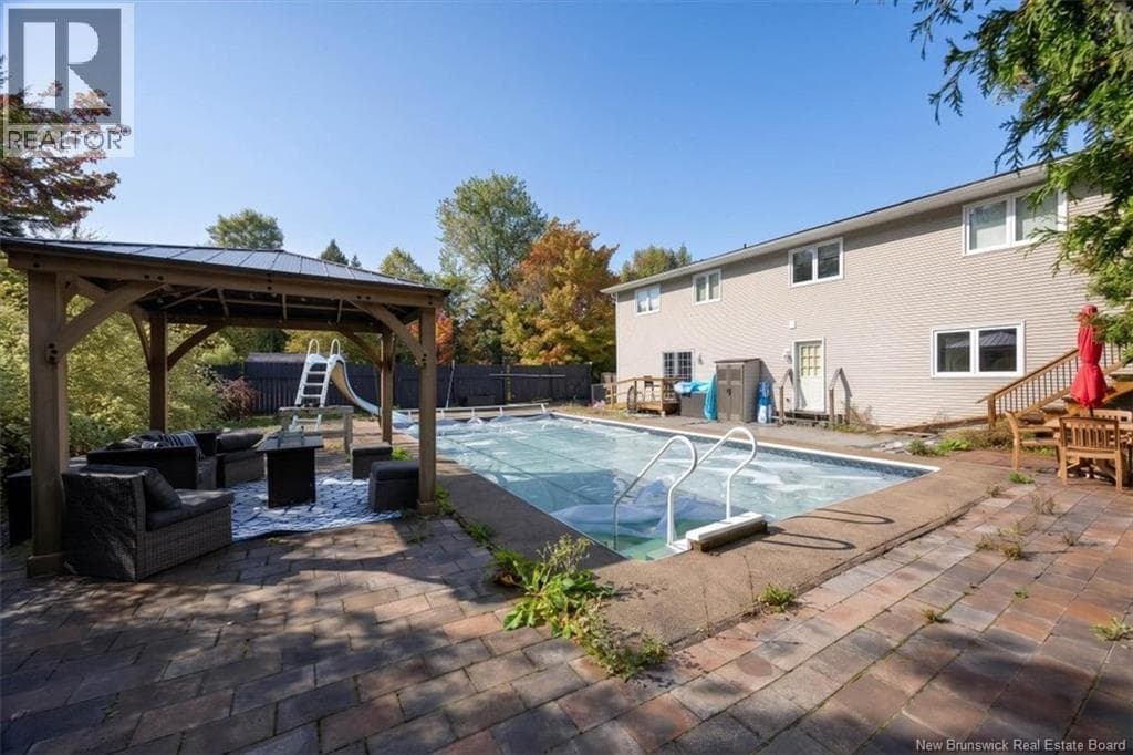 4 Hughes Crescent, photo 30