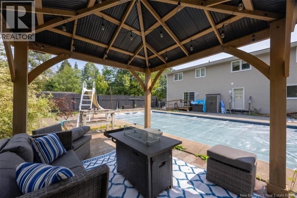 4 Hughes Crescent, photo 31