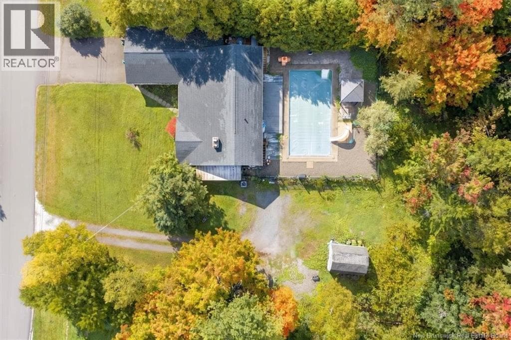 4 Hughes Crescent, photo 32