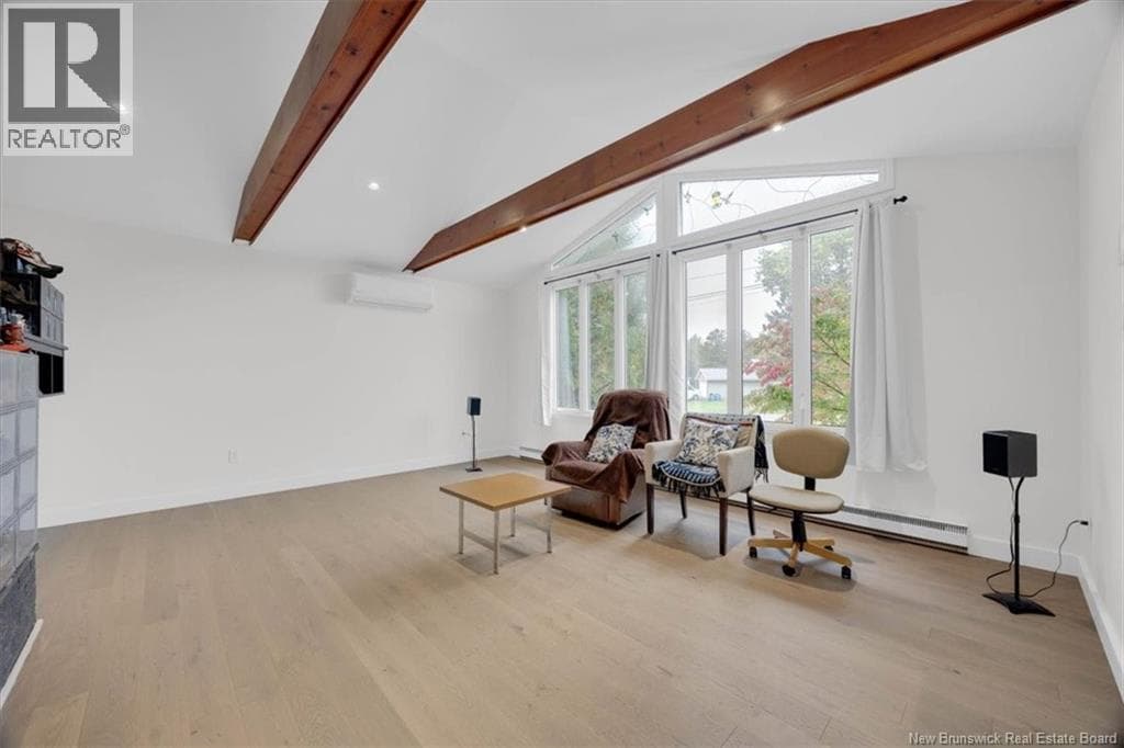 4 Hughes Crescent, photo 6