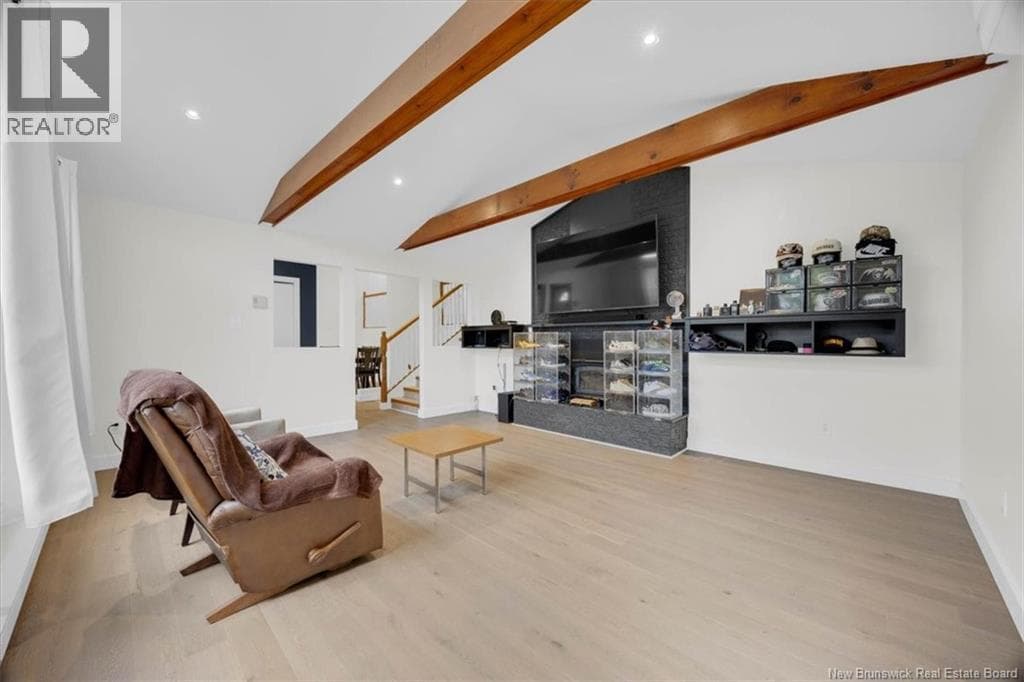 4 Hughes Crescent, photo 7