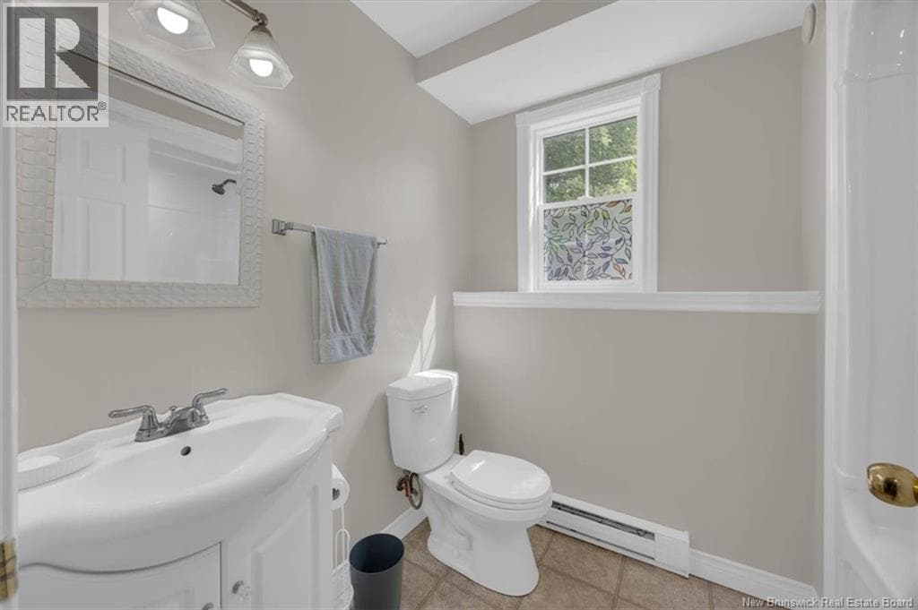 1 Tagish Road, photo 15