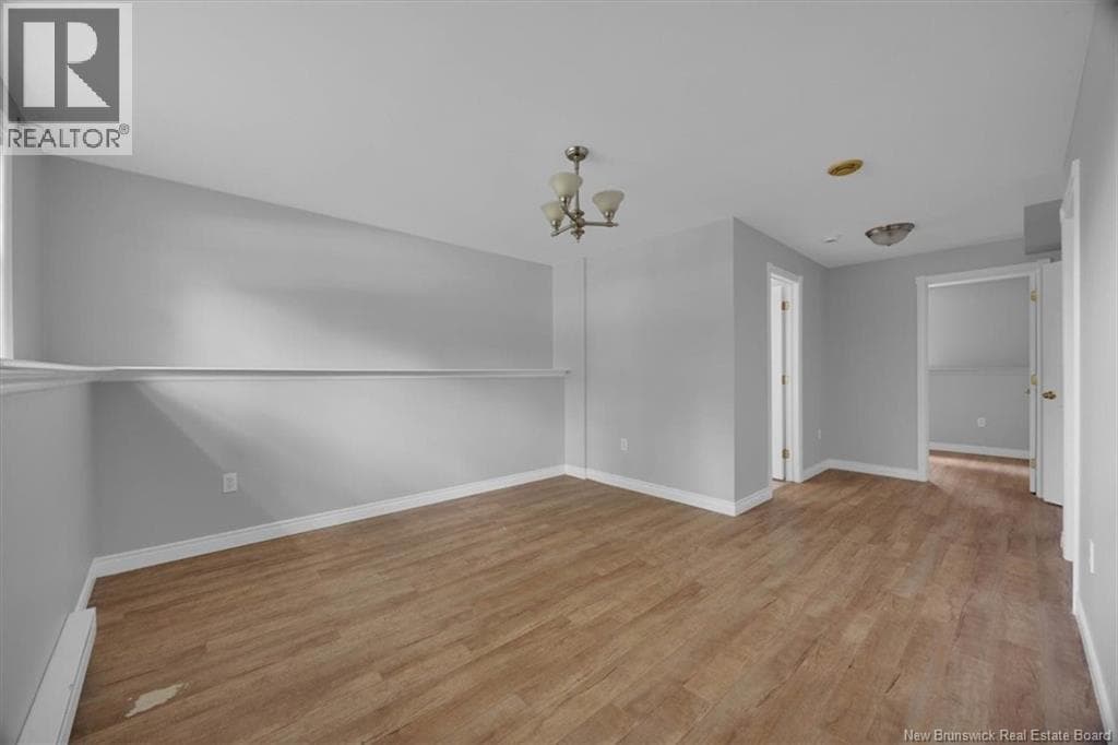 1 Tagish Road, photo 21