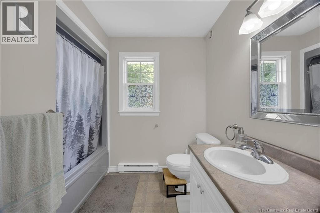 1 Tagish Road, photo 14