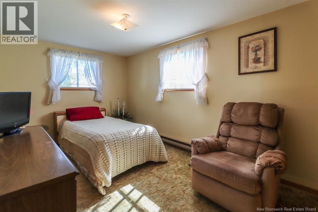 267 Milford Road, photo 19