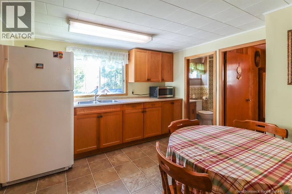 267 Milford Road, photo 9
