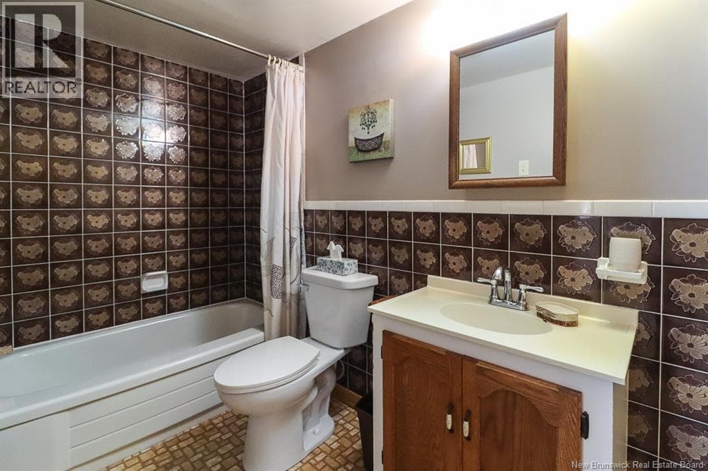 267 Milford Road, photo 18