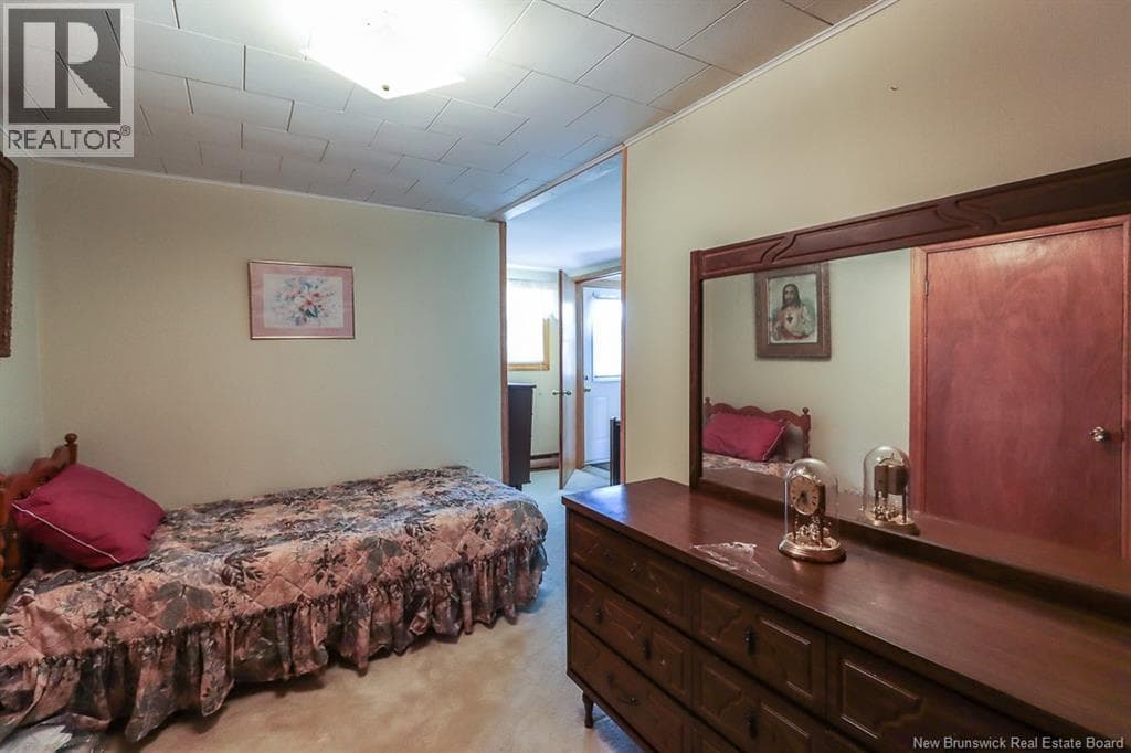 267 Milford Road, photo 28