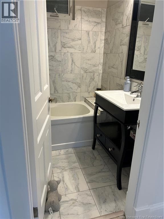 247 Sherbrooke Street, photo 18