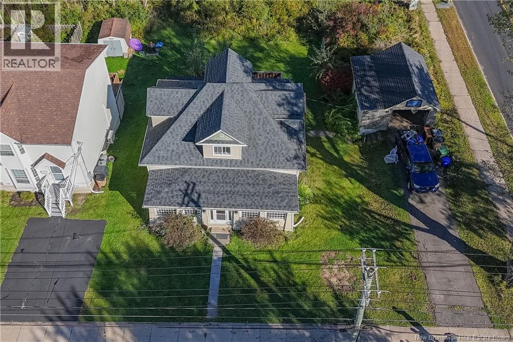 247 Sherbrooke Street, photo 6