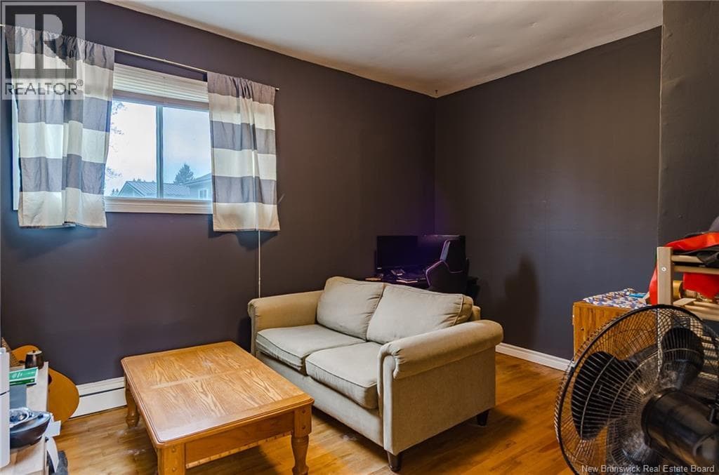 2740 Loch Lomond Road, photo 22