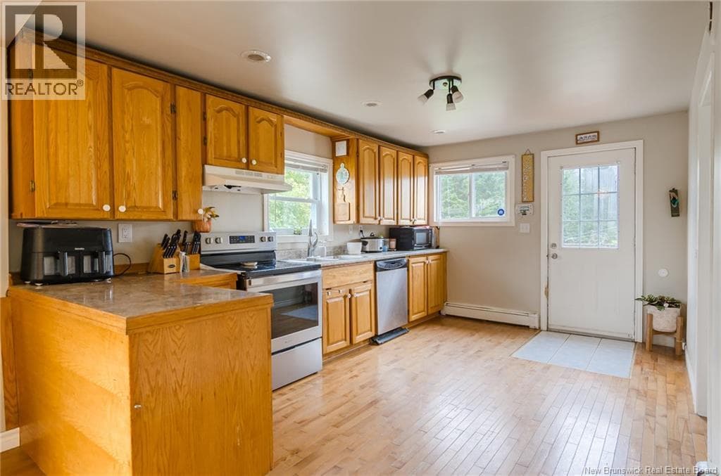2740 Loch Lomond Road, photo 8