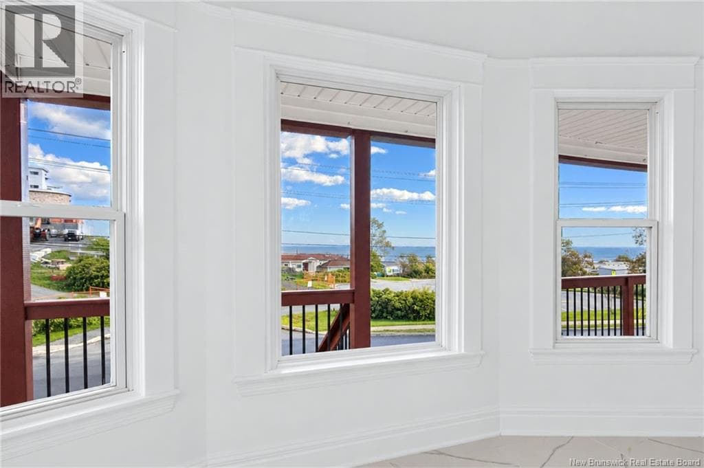 677 Fundy Drive, photo 10