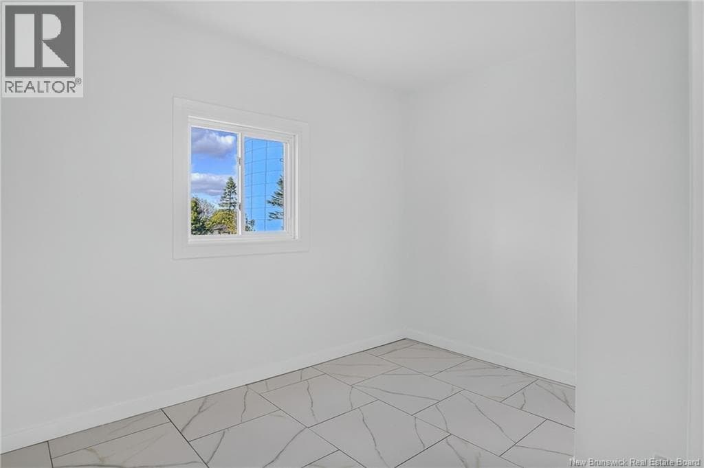 677 Fundy Drive, photo 34