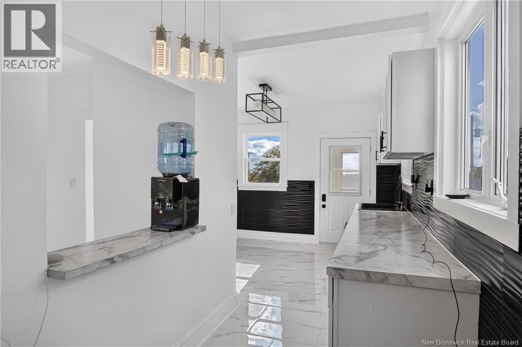 677 Fundy Drive, photo 21